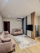 Elegant Rose City Center Oasis