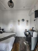 Thee Agolo Guesthouse