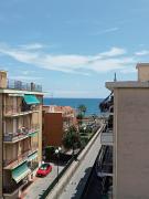 Vista Mare a 150 mt dalla spiaggia - free parking e AC