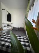 Peaceful Room in General Luna - Manoys Lair IAO - 1