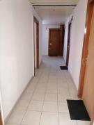 Petit studio rénové à la place Comédie