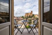 Siena Apt with Stunning Church of San Domenico View Siena Apt with Stunning Church of San Domenico View