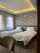 Royal Boutique House