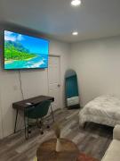 Private Studio Suite in Central Orlando With Full kitchen