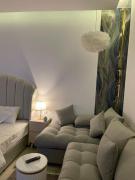 استديو حديث بالرمال