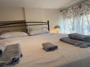 Top Megara Top Megara