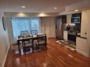Downtown Toronto House Central 2BED 2BATH Subway Free Parking