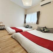 Osaka Family Villa with Free Parking near Namba