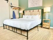 Grand Downtown San Diego Apartment