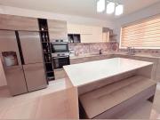 Maisonette with backyard