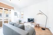 Large & Quiet 1 Bdr Downtown