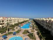 La Sirena Palm Families only