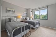 Top White Plains