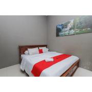 Reddoorz Syariah at House Of Melati Kepanjen