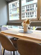 Cosy 2BRs Apartment on Balfours Free WI-FI