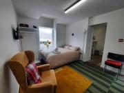 Chic Studio Near Cardiff Hub