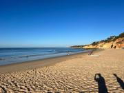 Sunshine Guesthouses in Azeitao and Algarve