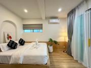 KUMA Beachfront Villa Chaloklum