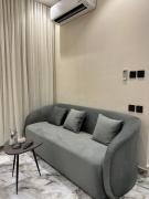 شقة استديو تصميم أنيق هادئ دخول ذاتي العقيق 6b بالقرب من البولفيارد