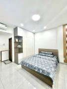 Cozy Room with Balcony Central 10mins to Airport Maihouse