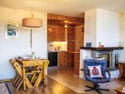 Apartment Chaedoz 43 by Interhome