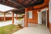 Casa em Cond. Fechado, poucos passos da Praia P539