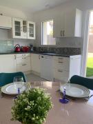 Maison 3 pièces - plain pied - 2 chambres lits Queen Size avec wifi