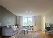 Trerumslägenhet centralt belägen med bubbelpool