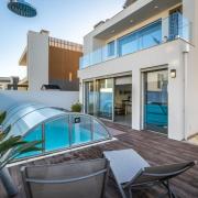 Silvercoast Villa Concha Baia with private heated pool and seaview rooftop lounge