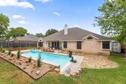 Extraordinary DFW Villa - Near Stadiums, Pool, Games & Fun