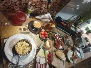 Niewielki pokój dla jednej osoby lub pary.