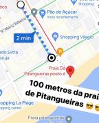 Apê na praia com estacionamento, e tudo perto!