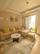 Oakley Apartment- By Tito Homes