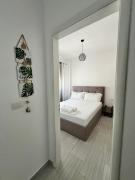 Apartment Center Himara