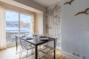 Renovated 3-bedroom flat on the Grand Place