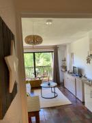 Studio terrasse plein sud avec coin montagne