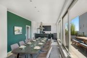 Penthouse 232QM, 12 Personen, Whirlpool, Terrasse, Parkplatz 25min bis Düsseldorf Messe