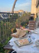 Grand appartement familial Parisien, avec balcon et parking