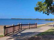 Bayside Living - Walk to Water - Central location
