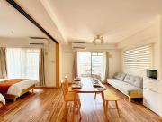 クリスタルコート難波