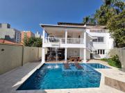 Lindo casarão com piscina para Eventos