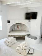 SAO Smallport Naoussa Paros SAO Smallport Naoussa Paros