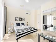 Lovely Tiny Home at Sunnybank CBD On Street Parking