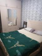 ქირავდება ორ ოთახიანი ბინა