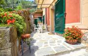 Lovely Apartment In Avegno With Wifi