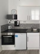 Cosy Self contained Studio flat