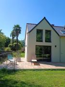 Gîte à côté de " la Java bleue" en bord de rivière