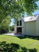 Gîte à côté de " la Java bleue" en bord de rivière