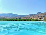 Paraje Natural, 6 habitaciones, piscina, 1800m2, cesped