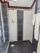 Fully furnished 3br master ensuite penthouse